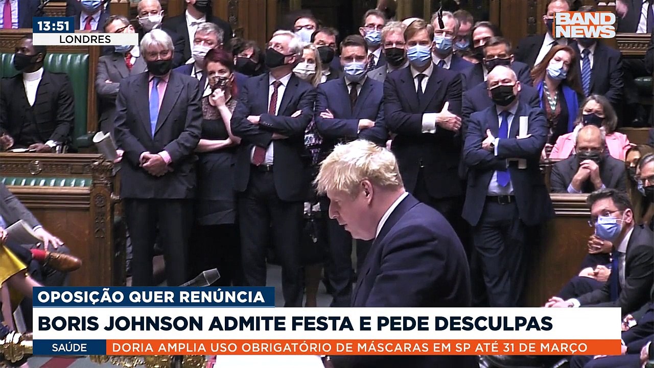 Primeiro-ministro do Reino Unido afirmou ter se reunido com funcionários do governo no jardim da residência oficial. Líderes da oposição pedem a renúncia.