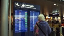 Cancelaciones de vuelos en cadena en Europa por bajas laborales y caída de reservas por la COVID-19