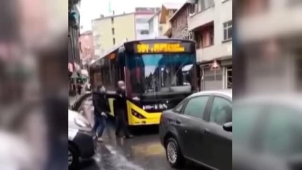 Eyüpsultan'da bir şüpheli İETT aracını durdurarak şoförü darp etti