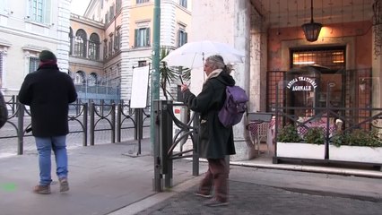 Covid, prof esentato dal vaccino perche' in sciopero della fame: "Ho aperto una crepa contro obbligo"