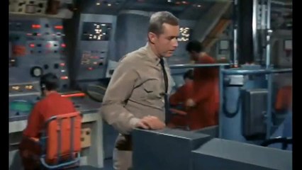 VIAJE AL FONDO DEL MAR LA SOMBRA FATAL