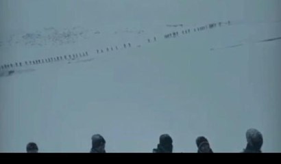 VAN VALİLİĞİ'NDEN, TEK SIRA HALİNDE KARDA YÜRÜYEN KAÇAK GÖÇMENLERLE İLGİLİ AÇIKLAMA