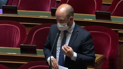 « Le passe vaccinal pose des problèmes considérables, philosophiquement et politiquement »