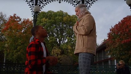 All Signs Lead To ‘Yes’ With This Marriage Proposal