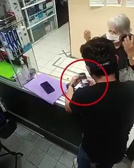 Mujer creía que su celular no funcionaba pero sus hijos no le llamaban_360p