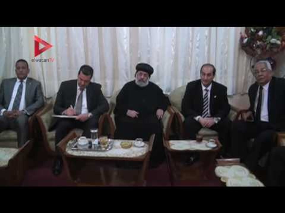محافظ أسيوط يقدم التعازي للكنائس الكبرى في شهداء تفجيري طنطا والإسكندرية