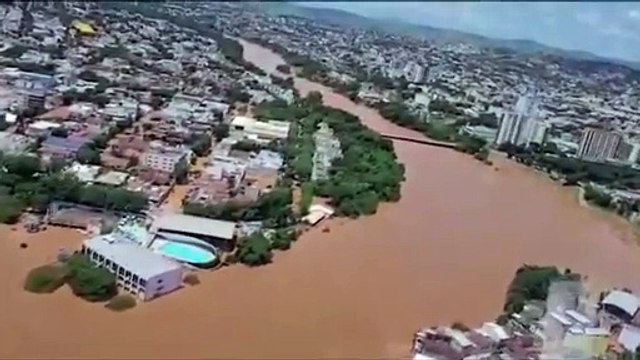 Inundaciones y aludes de tierra en Brasil por las constantes lluvias, 42 presas en alerta
