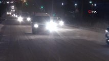 Yozgat'ta buzlanan yollarda sürücüler zor anlar yaşadı