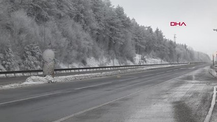 BOLU DAĞI'NDA SULU KAR YAĞIŞI