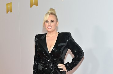 Rebel Wilson verrät, was ihr geholfen hat, 77 Pfund (35 Kilo) abzunehmen