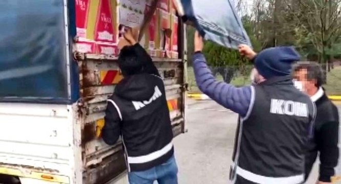 TEM'de 4 milyon 560 bin kaçak makaron ele geçirildi