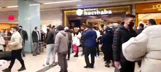 AVM'de korku dolu dakikalar: Yol verme tartışması kavgaya dönüştü