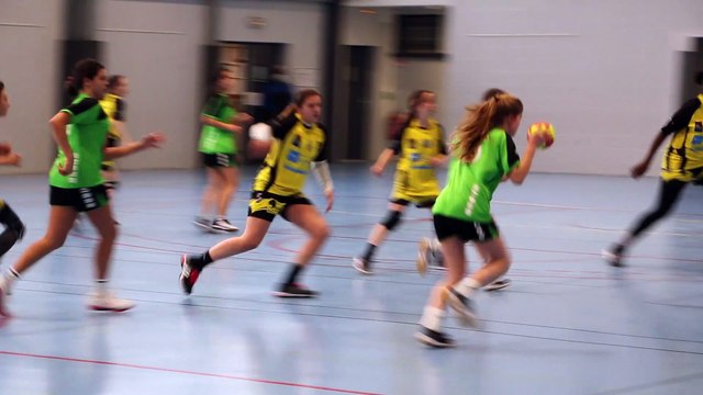 -15F : remontée de balle victorieuse contre Pont