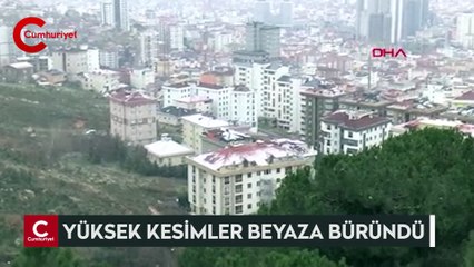 İstanbul'un yüksek kesimlerinde kar yağışı etkili oluyor