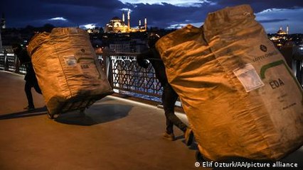 The plight of Turkish garbage collectors