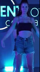 Demet Özdemir'in dans videosuna beğeni yağdı