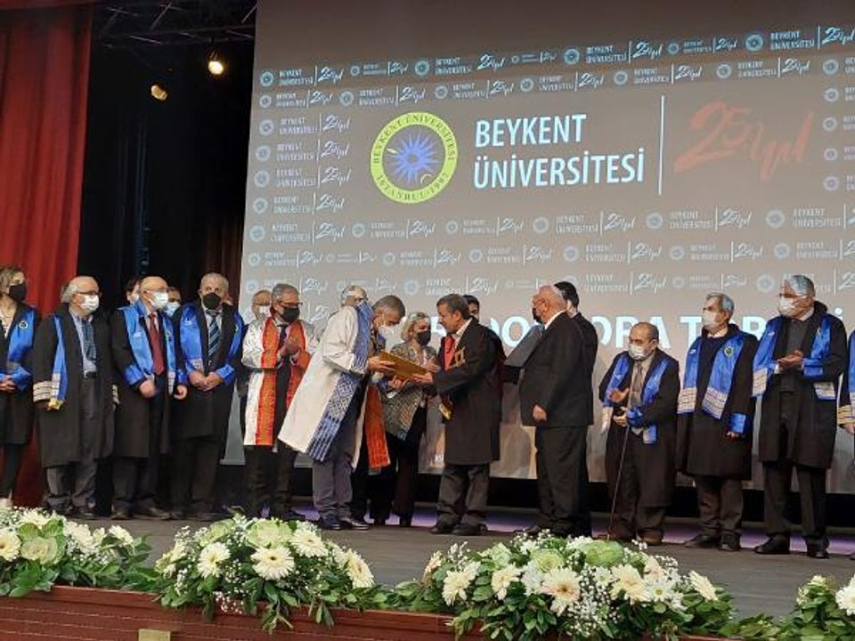 Son dakika haber... ESKİ İRAN CUMHURBAŞKANI AHM...