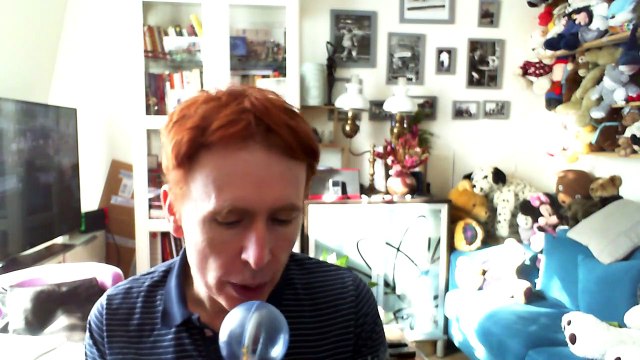 Wiwi égratigne reaching out