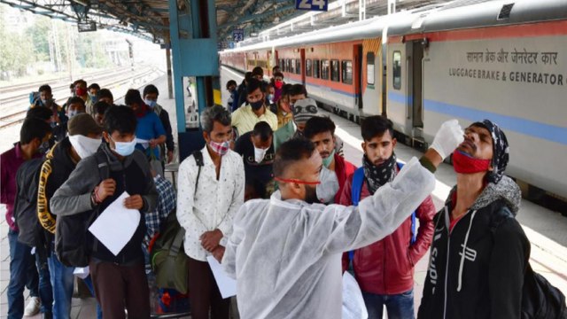 Mumbai reports 13,702 new Covid cases|Shatak