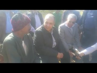 وزير الزراعة يتفقد عددا من المشروعات الزراعية في أسوان