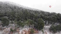 Kartal Aydos'ta kar yağışı başladı, beyaza bürünen tepe böyle görüntülendi