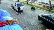 Vicdanları sızlatan olay: Patron, işçiyi arabası kirlenmesin diye bagajda böyle taşıdı