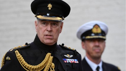 VOICI : Affaire Epstein : après l'annonce de son procès, le prince Andrew renonce à ses titres militaires