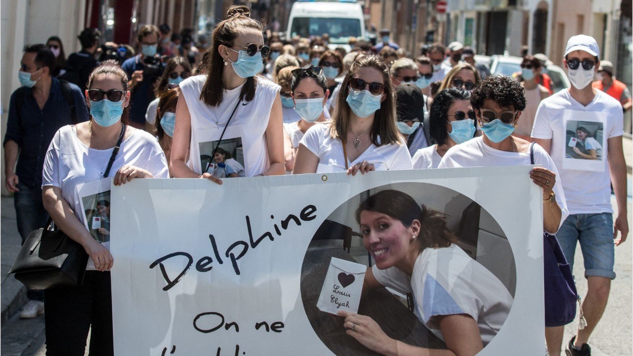 GALA VIDEO - “Il serait temps de parler” : les amies de Delphine Jubillar implorent son mari Cédric