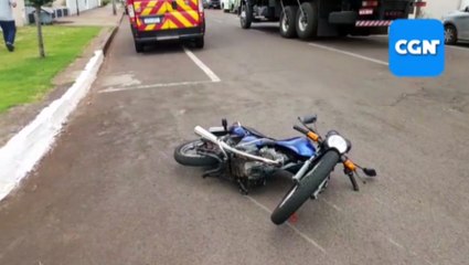 Colisão entre carro e moto deixa jovem de 23 anos ferido no Bairro Parque São Paulo