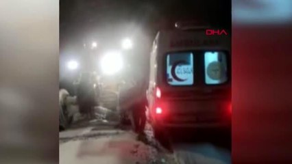 KARLA MÜCADELE EKİPLERİNİN KURTARDIĞI KADIN, ERKEK BEBEK DÜNYAYA GETİRDİ