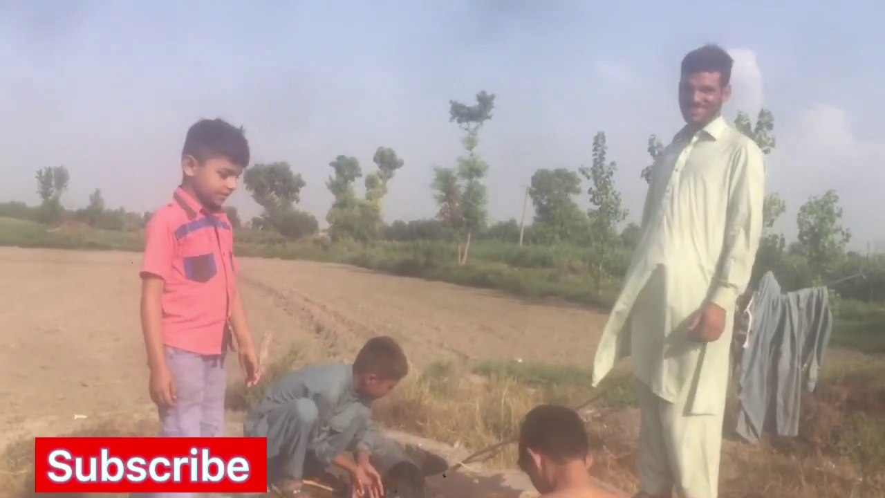 Sarim_ali_visit_his_fields___Sarim_Ali_School_baby___%D8%B5%D8%A7%D8%B1%D9%85_%D8%B9%D9%84%DB%8C_%D8%A7%D9%BE%D9%86%DB%92_%DA%A9%DA%BE%DB%8C%D8%AA%D9%88%DA%BA_%D9%85%DB%8C%DA%BA___water_suply_in_field(720p)