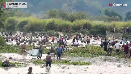 [No Comment] Pêche collective pour des festivités traditionnelles en Inde