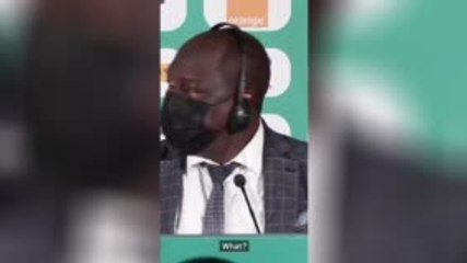 Bizarre moment as Mali's presser is cut short to restart game