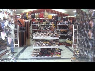 قبل العيد.. محلات الملابس والأحذية تخلو من إجراءات الوقاية ضد كورونا