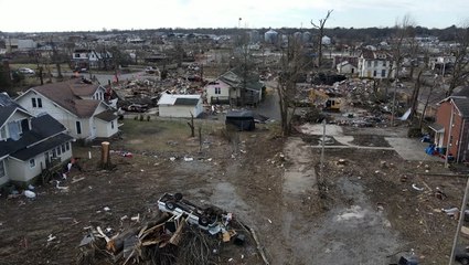 Strangers unite to help Kentucky tornado survivors