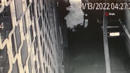 Mahalleye dadandı, 5 araçtan mazot çaldı...Hırsızlık anı kamerada