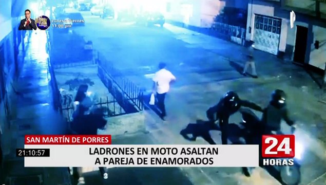 SMP: delincuentes en moto encañonaron a pareja para robarle su celular