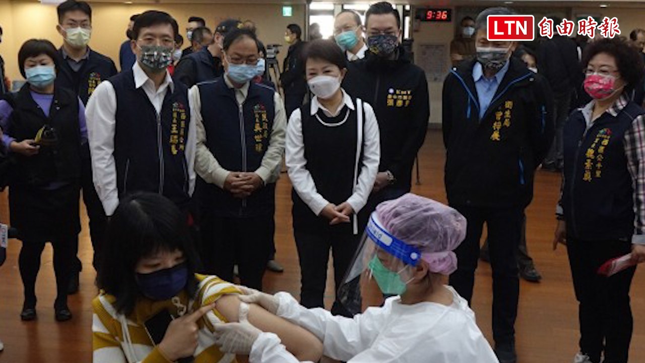 Omicron來襲 台中逾5千人「揪團打疫苗」！