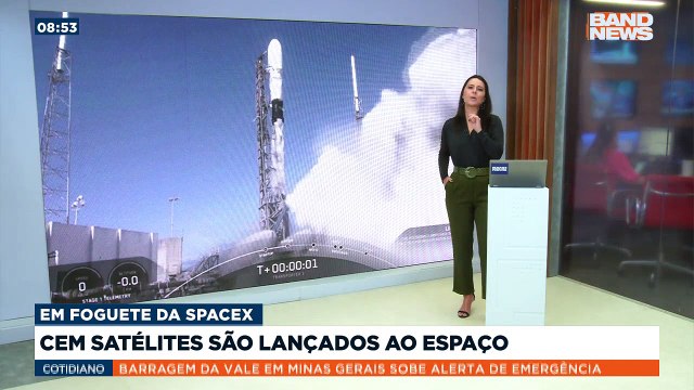 Mais de cem satélites foram levados para o espaço de uma só vez.
