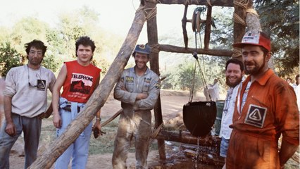 GALA VIDEO - Daniel Balavoine : que s’est-il vraiment passé le jour de l’accident d’hélicoptère ?