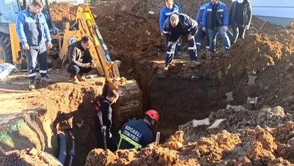 Son dakika... Toprak altında kalan işçi öldü