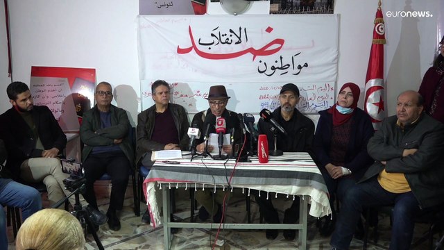 شاهد: رغم حظر جميع التجمعات بسبب كورونا.. التونسيون يتظاهرون ضد الانقلاب