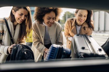The Best Road Trip Getaways From Major Cities in 2022, According to Vrbo