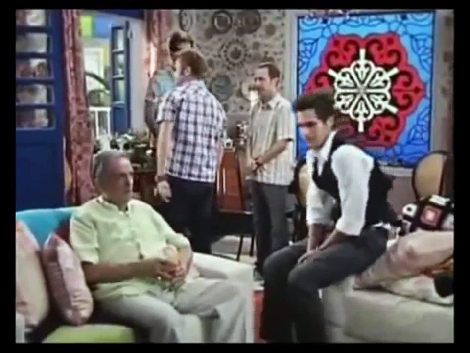 Rodrigo fica desesperado pensando que morreu Bela
