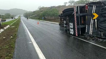 AC!DENT3 NA BR 230 EM CAMPINA GRANDE