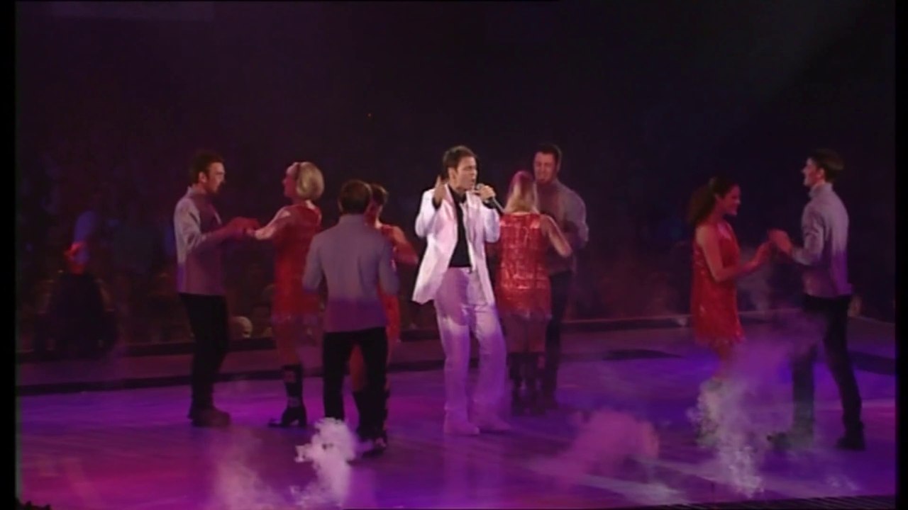 SHE LOVES YOU by Cliff Richard - live performance 1999 + LYRICS