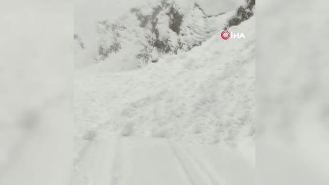 İçme suyu kaynağının üzerine çığ düştü, şehir susuz kaldı