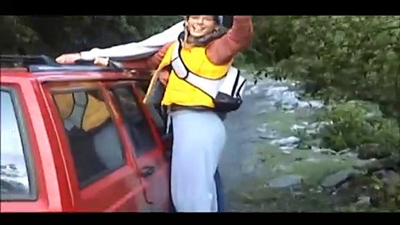 Lorie — Sony Music | (Lorie : Près de Vous)