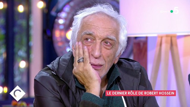 VOICI - Gérard Darmon : cette phrase de Robert Hossein avant de mourir qui l'a bouleversé
