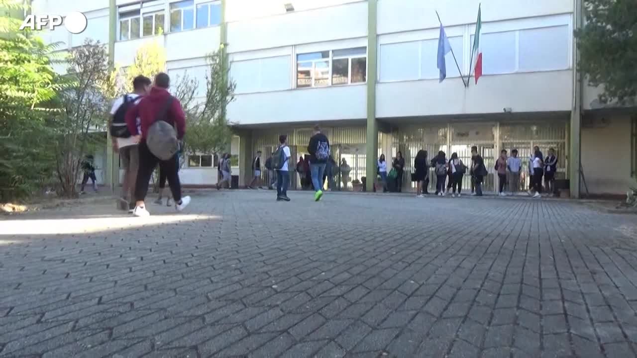 Covid, Regioni verso l'arancione: pressing sui criteri dei dati